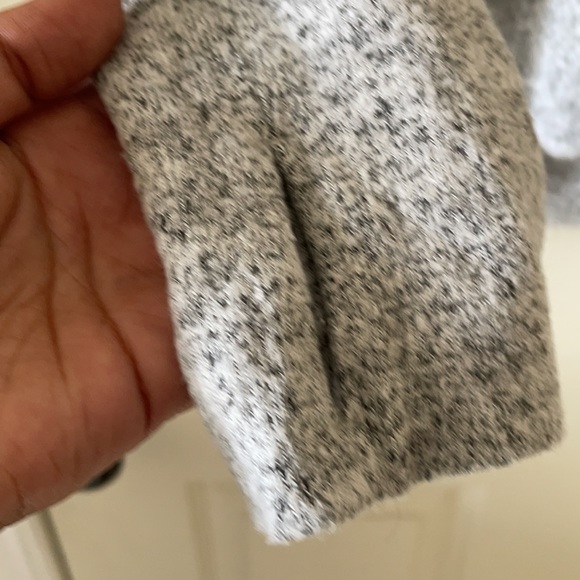 C’est moi athleisure lounge top with back cutouts - Picture 3 of 7